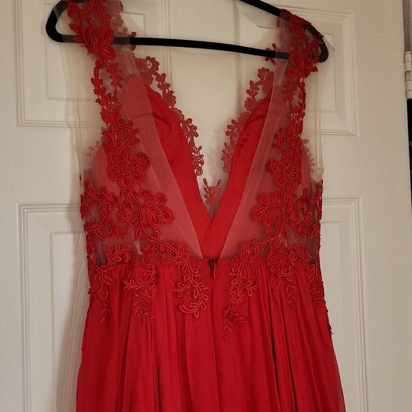 Catherine  Deane Gown - Picture 7 of 13
